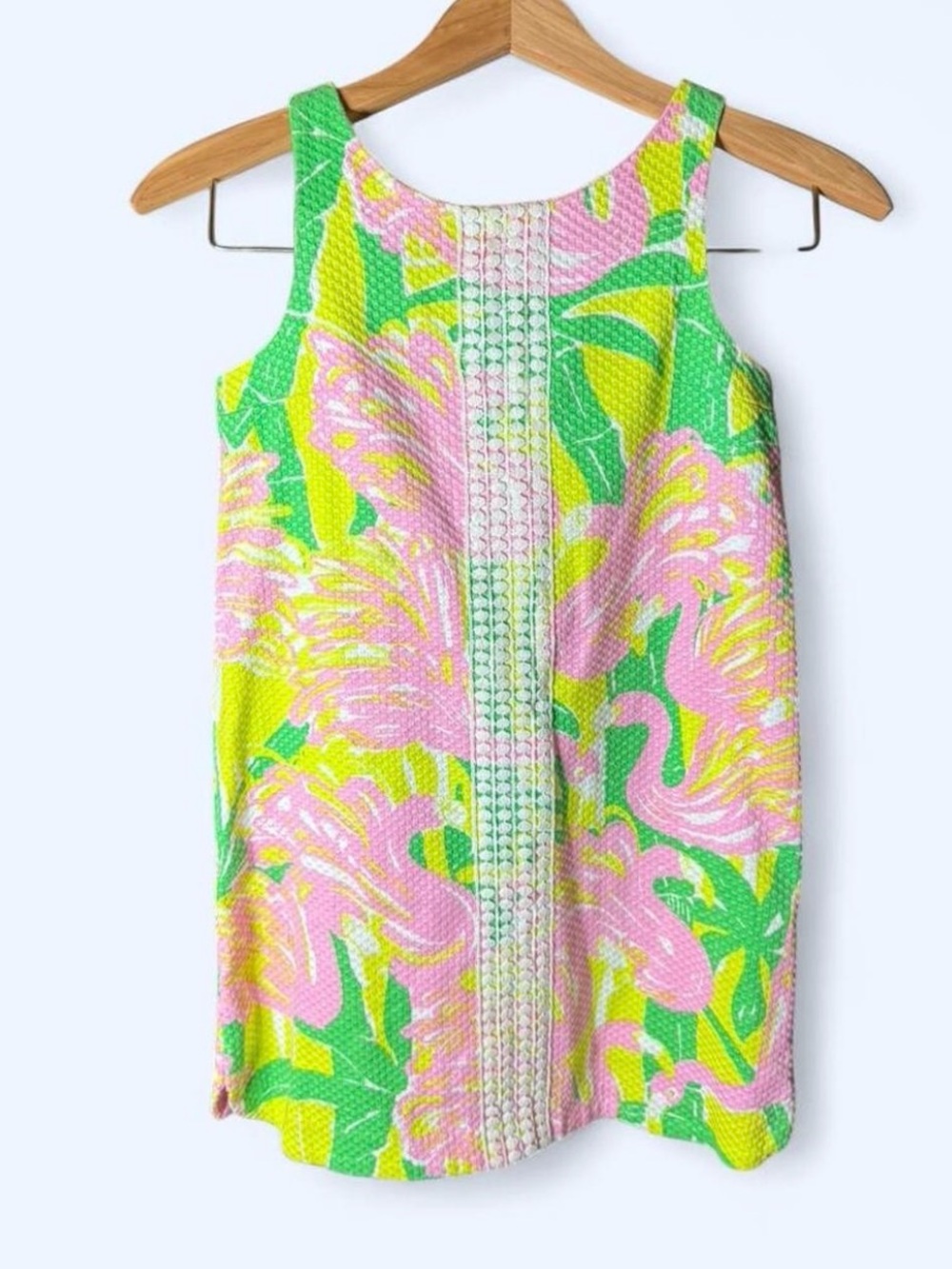Lilly Pulitzer Hot Pink and White Label Detail